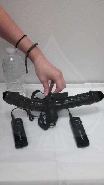 Vibrating Double Delight Strap-On Black - Dildos - www.Coyha.com